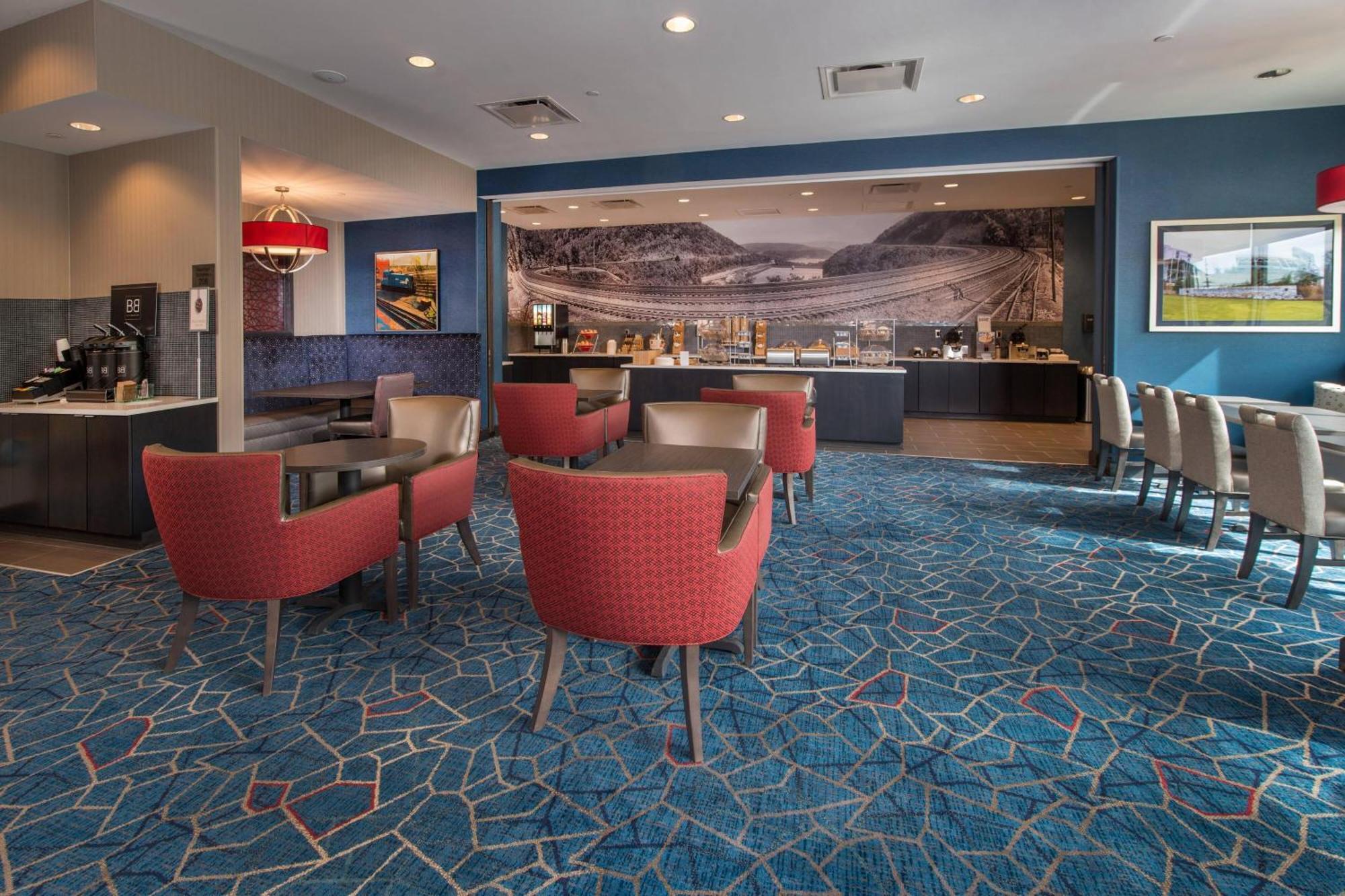 Towneplace Suites By Marriott Altoona Buitenkant foto