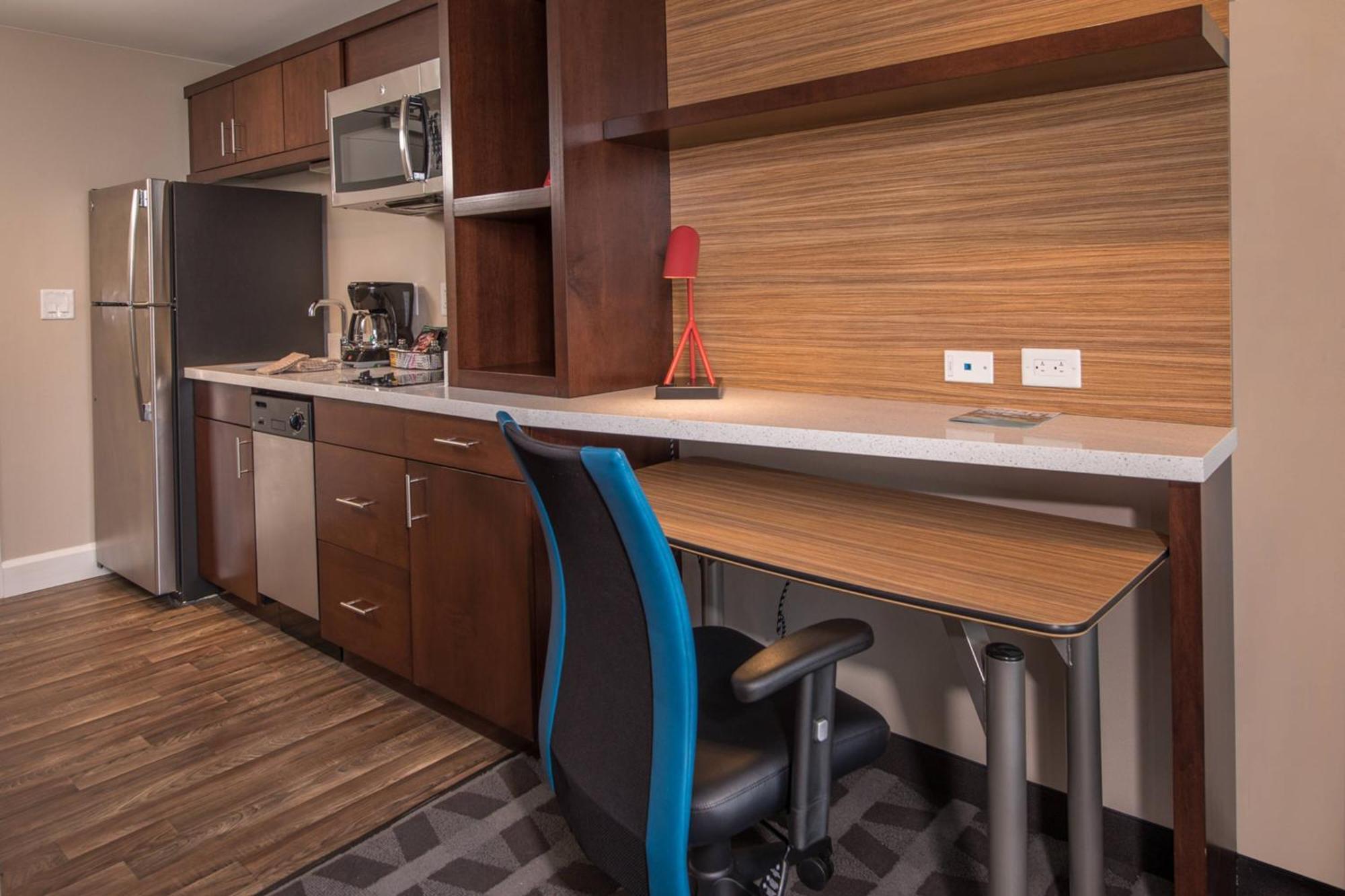 Towneplace Suites By Marriott Altoona Buitenkant foto