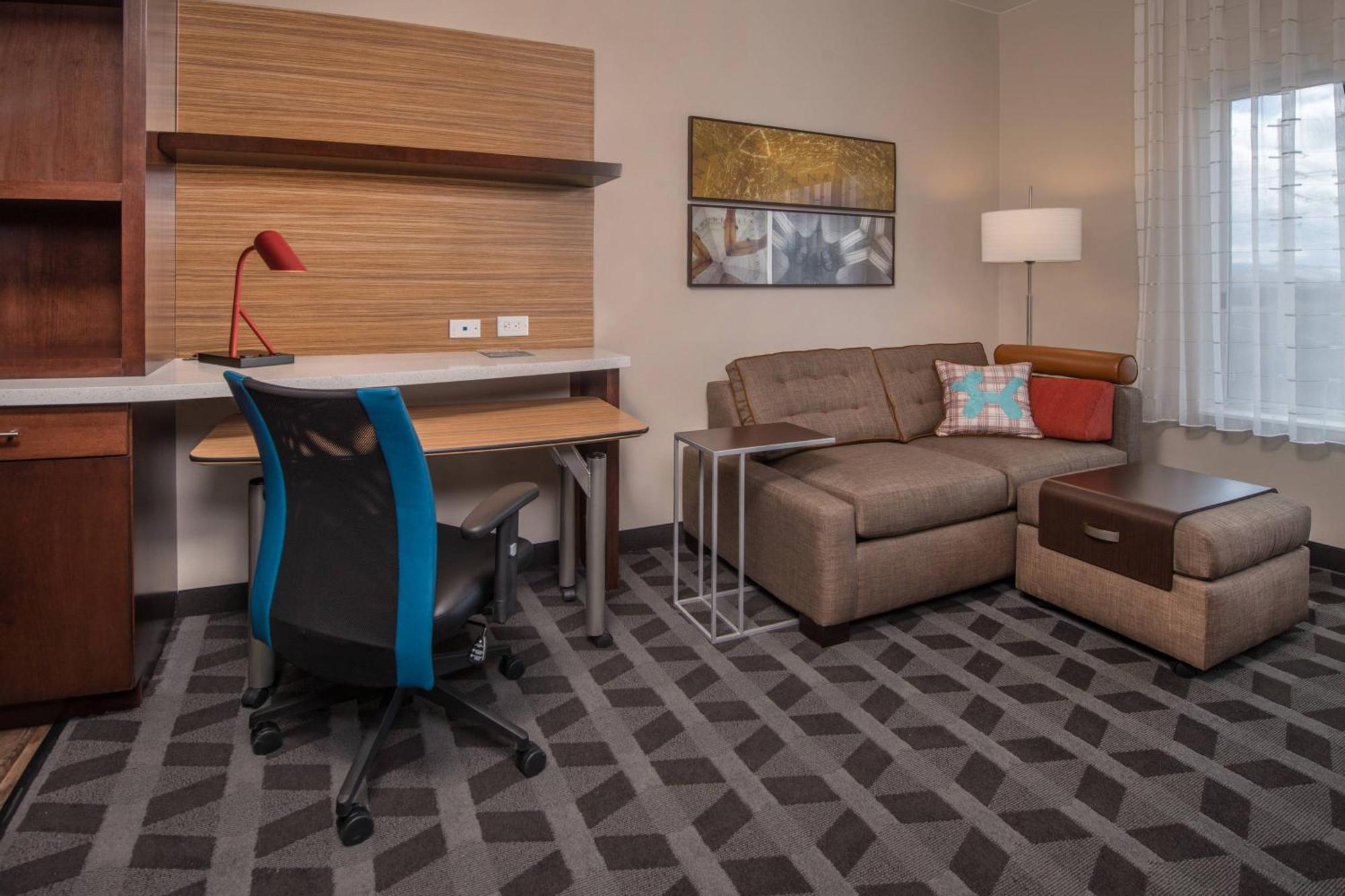 Towneplace Suites By Marriott Altoona Buitenkant foto
