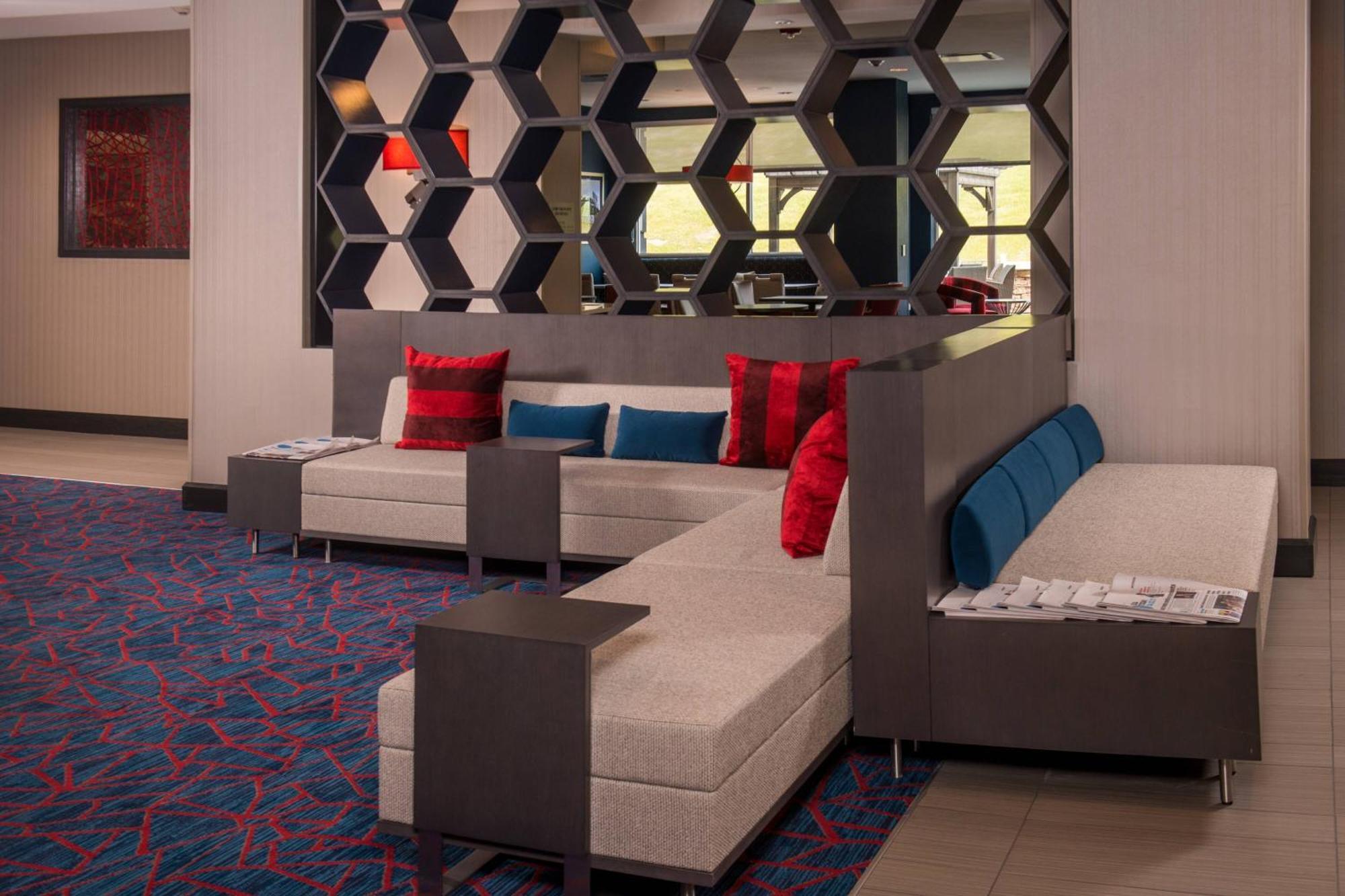 Towneplace Suites By Marriott Altoona Buitenkant foto