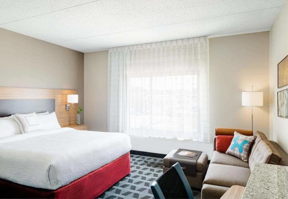 Towneplace Suites By Marriott Altoona Buitenkant foto