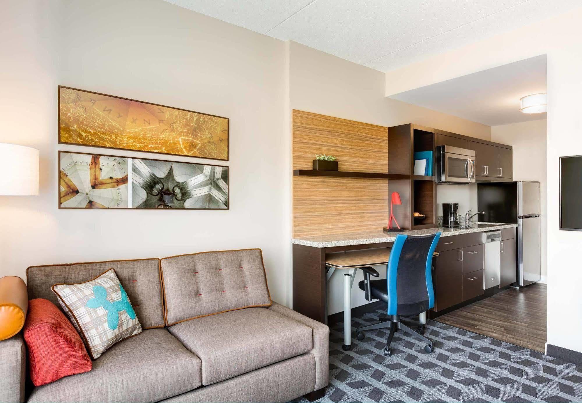 Towneplace Suites By Marriott Altoona Buitenkant foto